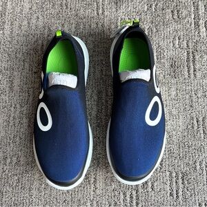 Oofos OOmg navy sport shoe size 13